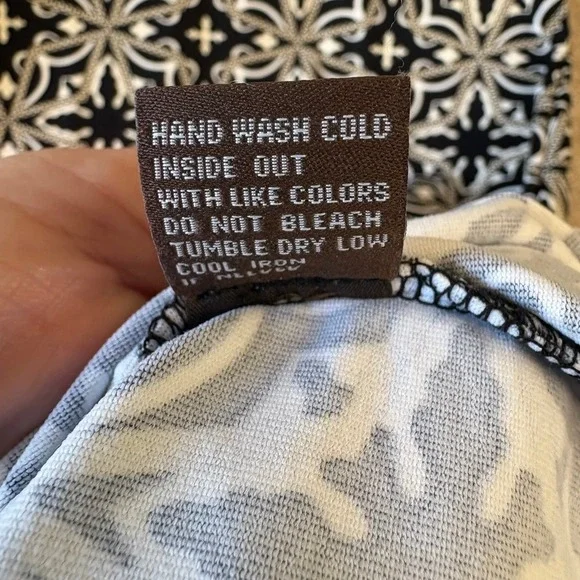 J McLaughlin Catalina Cloth Dress Size XS Geometric Sheath‎ Modest Business - Picture 7 of 7